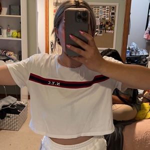 NYC crop tee